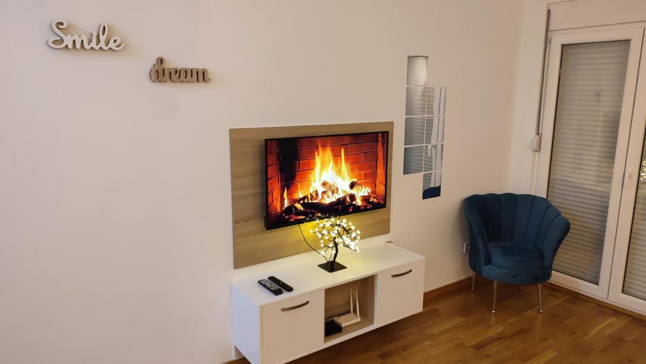 Apartmani Stari Aerodrom Podgorica Luaran gambar