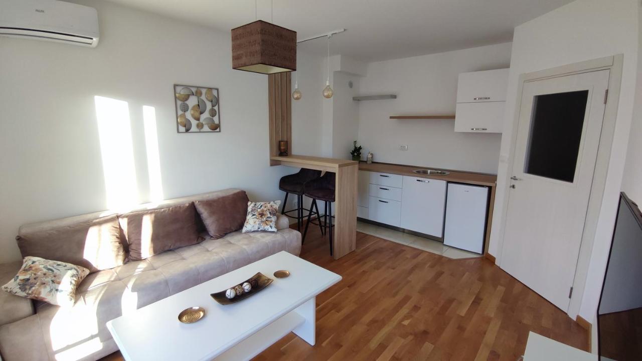 Apartmani Stari Aerodrom Podgorica Luaran gambar